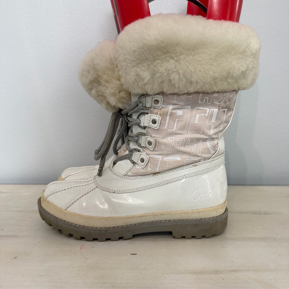 Coach White Patent Leather Leonora Winter Boots Size Size 7